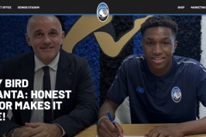 官方：亚特兰大签下17岁小将阿哈诺，据悉费用为2000万欧+奖金