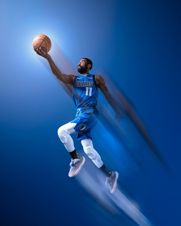 GA黄金甲官方网站-动作潇洒！欧文为NBA 2K拍摄宣传照 这是准备代言吗