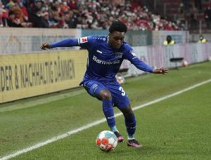 GA黄金甲平台-刚提的新车弗林蓬上次长期伤缺为3年前韧带撕裂，他缺席2个月